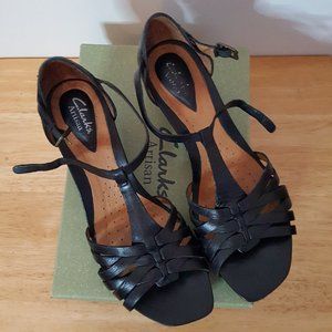 Clarks Artisan Black Leather Sandals Lea style